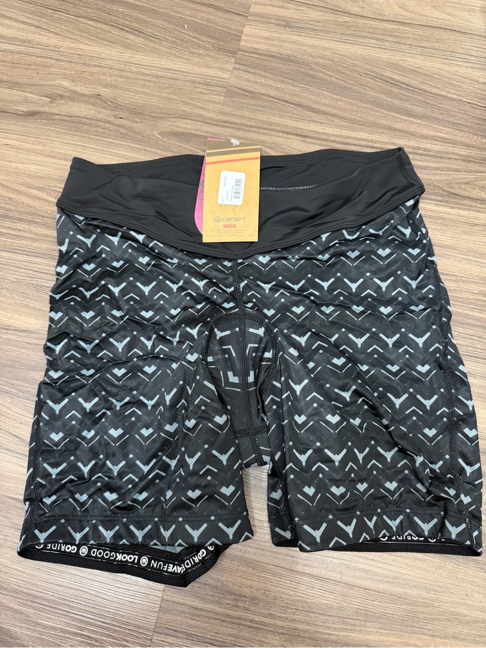 NWT Canari Vector Mini Gel Padded Shorts Women's Cycling black gray Sz L